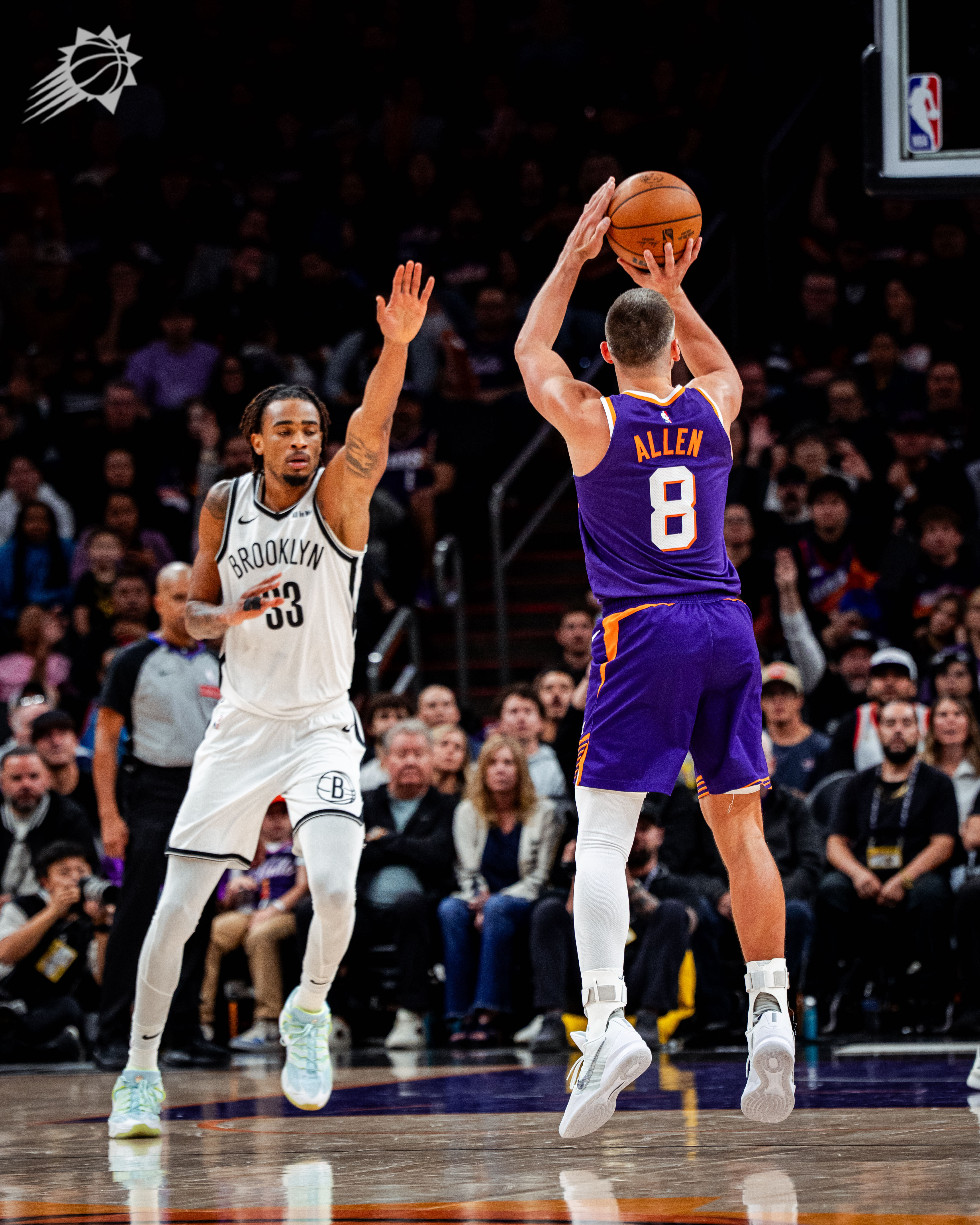 鹰眼完成中场抢断，随后一记抬手三分中🎯菲尼克斯太阳 | 旭日东升 | 篮网va