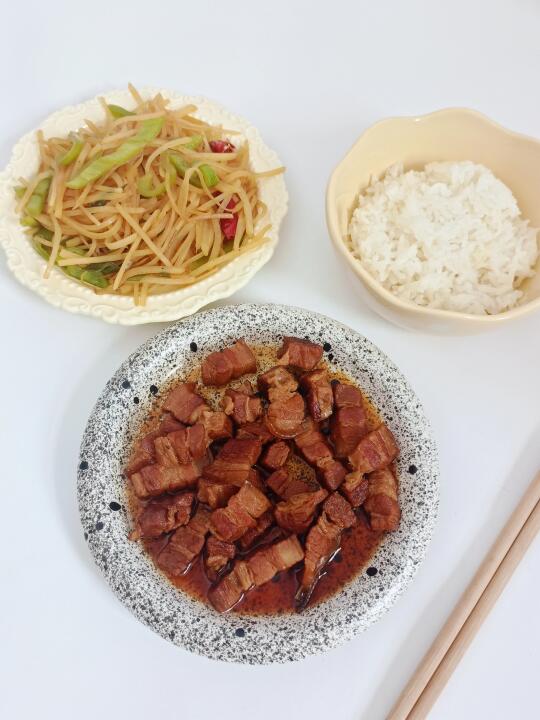 一人食｜红烧肉➕酸辣土豆丝