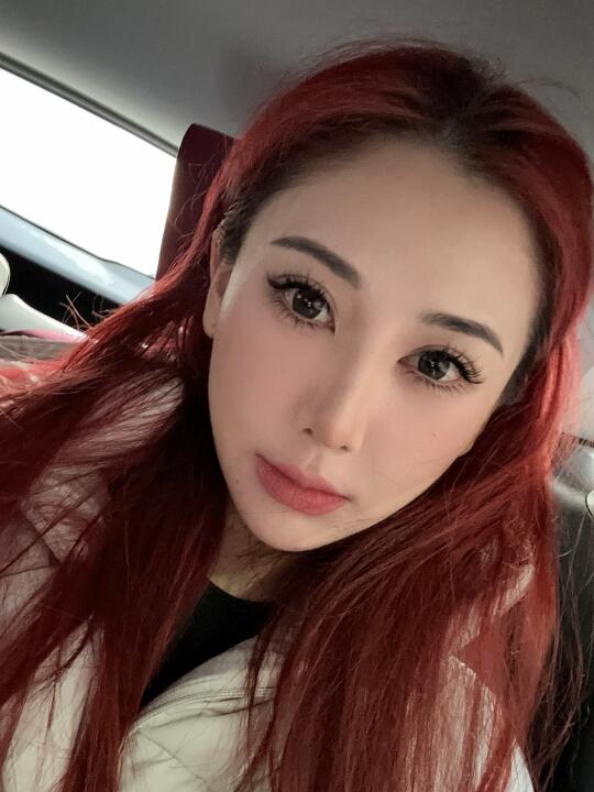 越来越喜欢自己的发色
