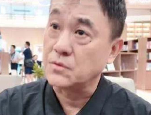何冰说“要先相信人物本身”，是在2026年8月9日，于南通举办的电视剧《江海潮生