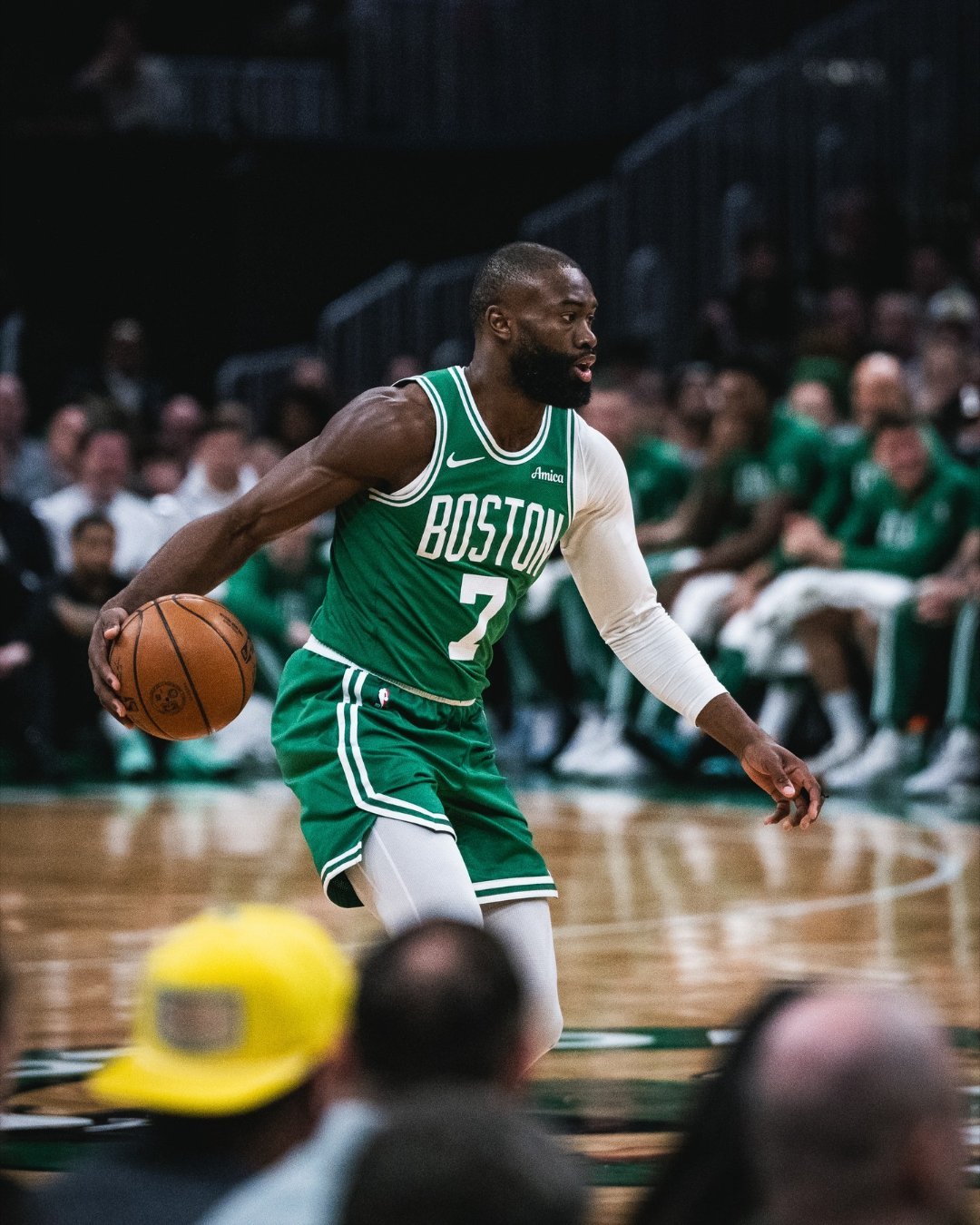 谈到杰伦生涯总得分跻身队史前10，塔图姆说：“这说明了杰伦是一名多专注的球员，他