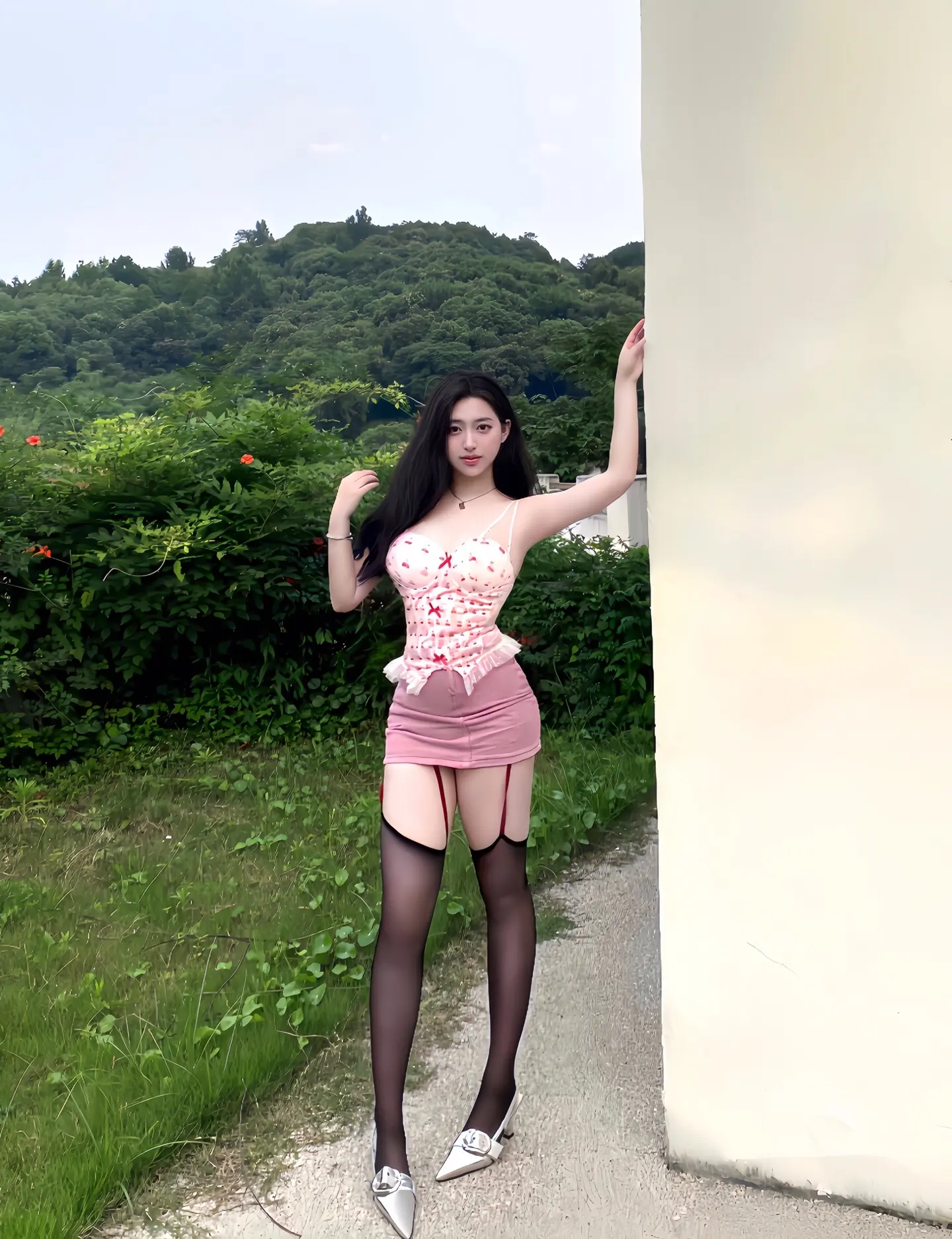 不许白看 给我摇人。