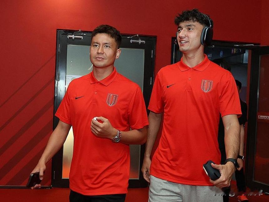 成都蓉城或留下话事大哥…买提江与蓉城的合约1月就已经到期，但没有他离队的消息，继