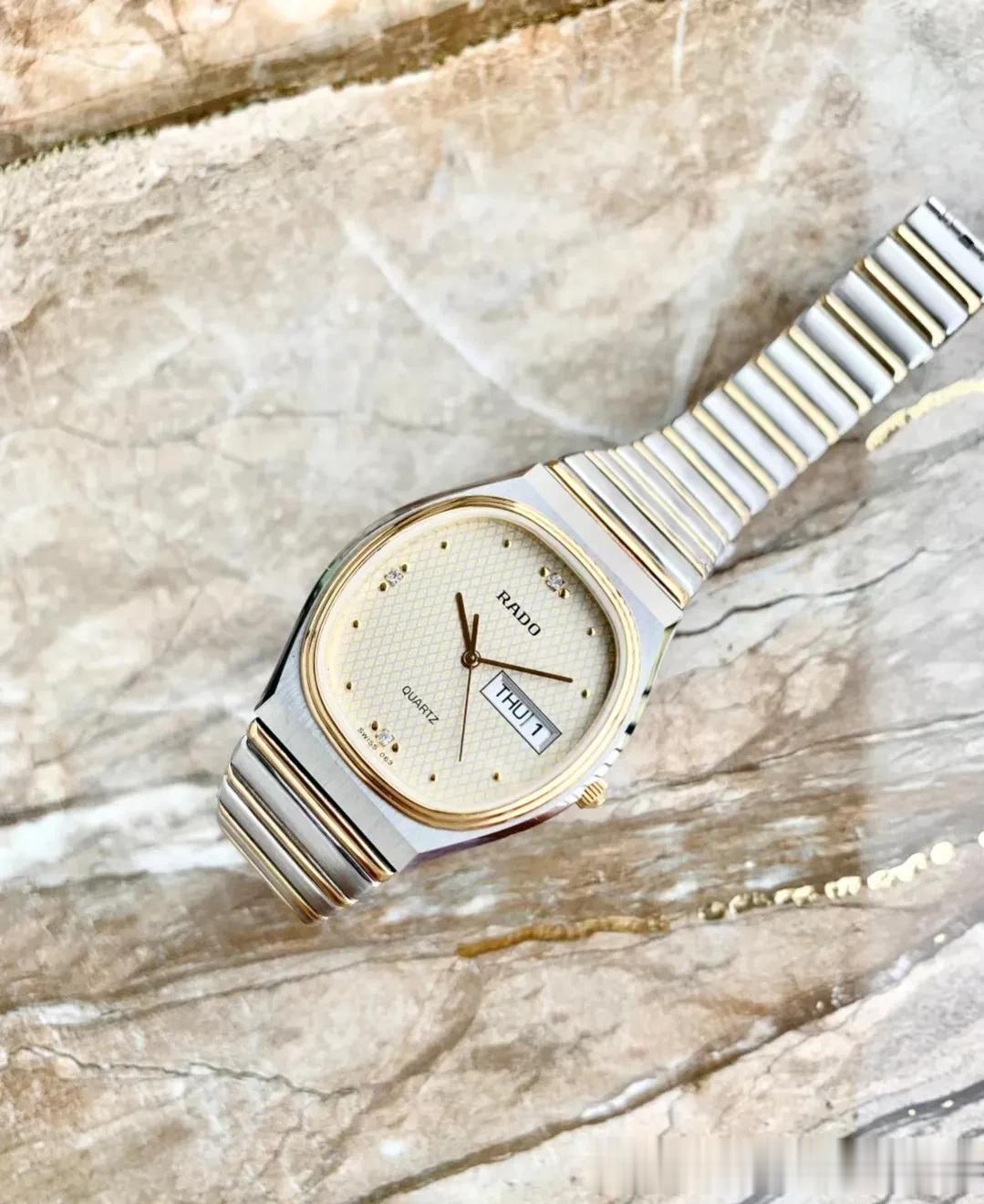  瑞士-RADO-雷达-石英男表
【这是一枚产自上世纪70年代的雷达古董石英腕表