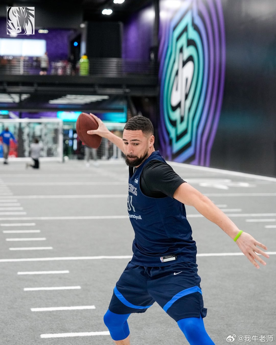 MFFL 我牛球员们在玩游戏。弗拉格在飞。独行侠vs魔术库里不排除赛季报销可能性