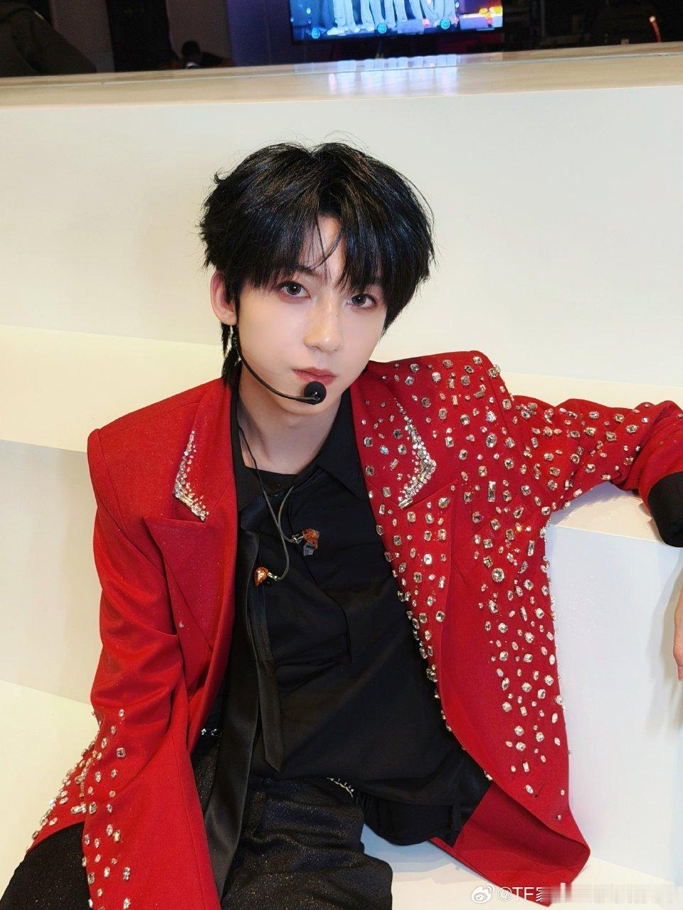 谁会不喜欢又真诚又努力的小孩 2月28日一起来做杨博文的底气吧～杨博文