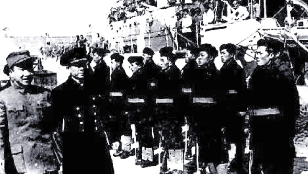 1954年8月12日清晨，台北圆山饭店后的寓所里，管家撞开卧室门时，吓得魂飞魄散