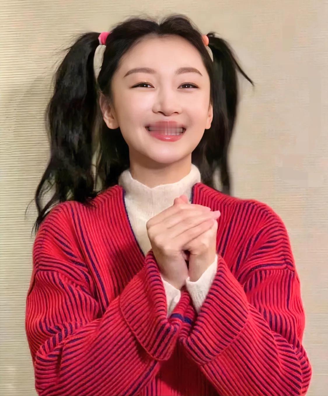 以前的图真的够生，真美人图越生越出彩
这是已经32岁的周冬雨吗，明明是23岁的俏