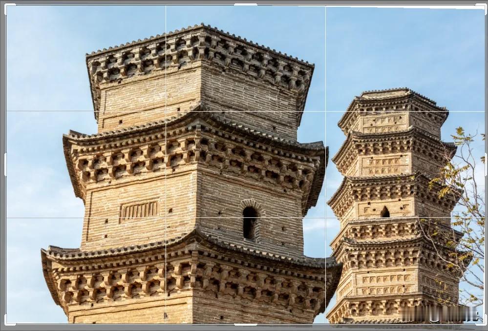 中牟寿圣寺双塔，河南郑州。时隔13年，瑞视觉再次前往探访。同一个角度的两张照片，