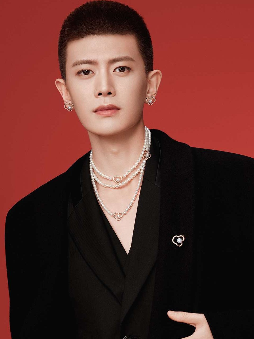过往，你一步步走得辛苦但坚定；未来，我们一步步走得踏实且从容。