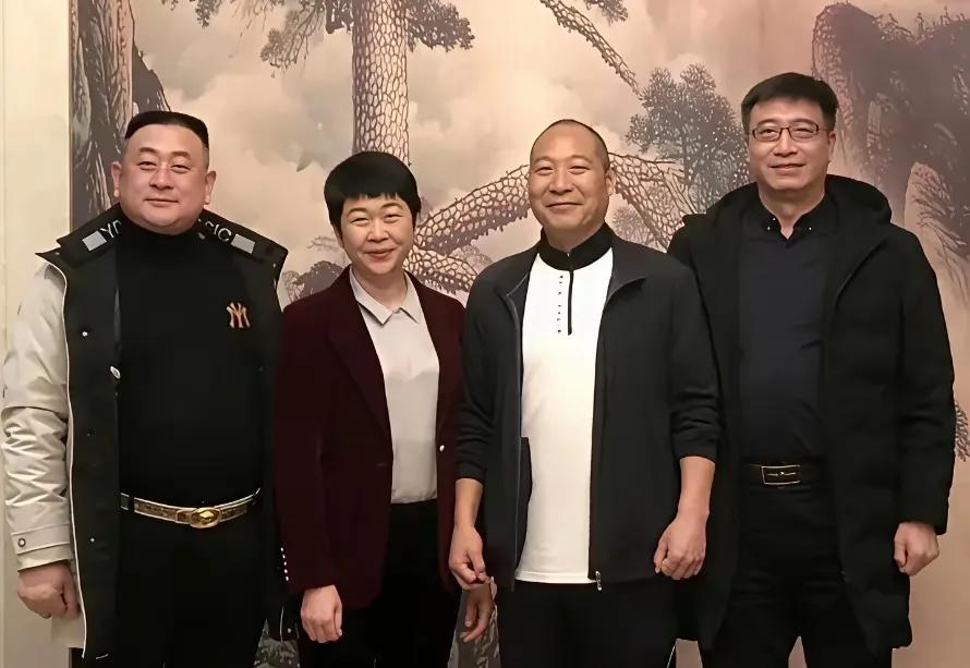 10年前，那个顶着“欺师灭祖”骂名实名举报释永信的释延鲁，如今被时间推回了聚光灯