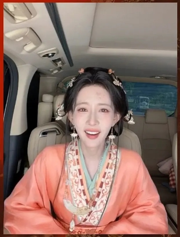 孟子义脸怎么能这么长[允悲][允悲] ​​​