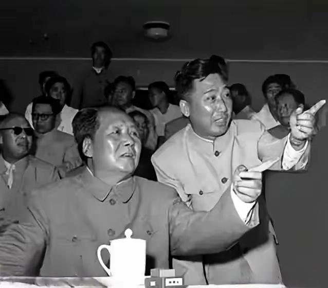 ＃红色文化＃
伟人风采欣赏：