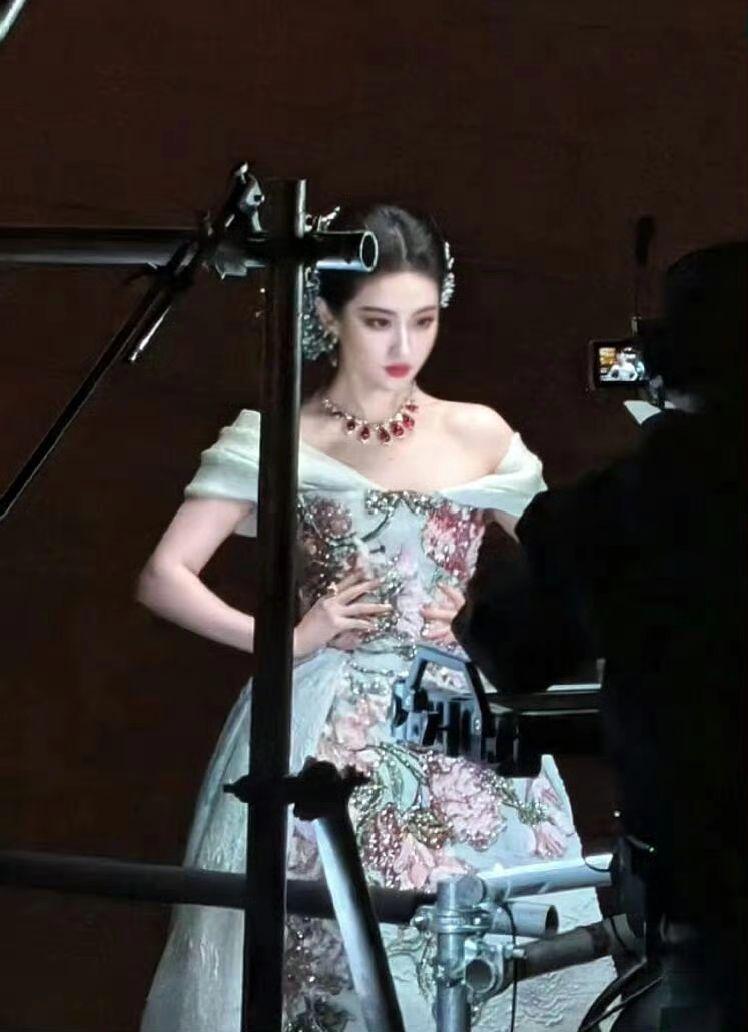 我找到刘亦菲是仙女的证据了。