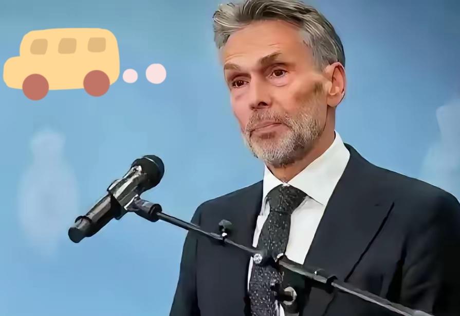 荷兰居然敢卡中国脖子？安世半导体突然断供这波操作，直接给网友整懵了！
 
有人刷