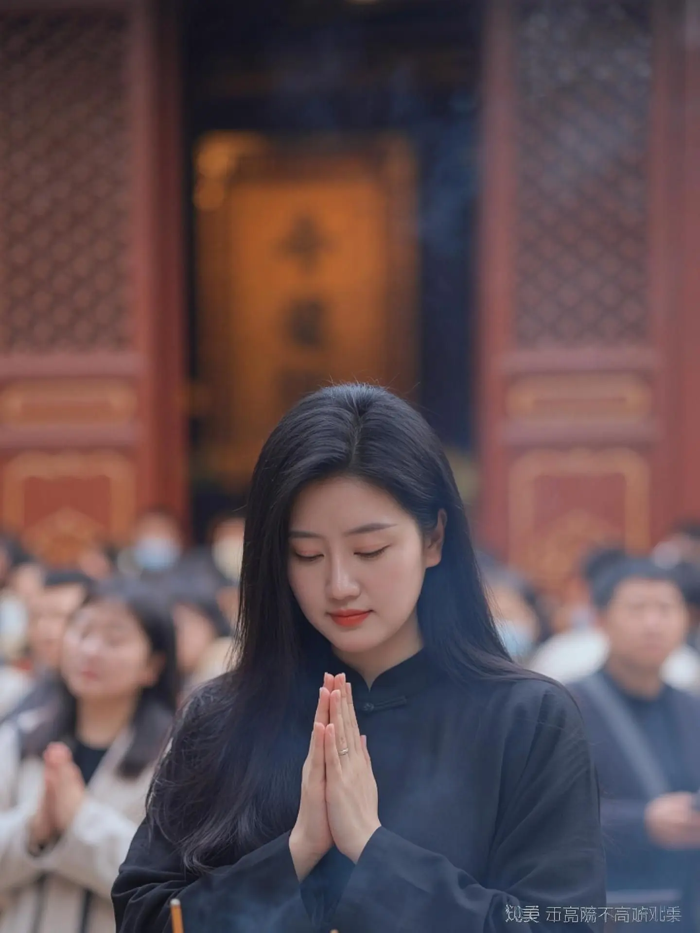 各位朋友们中午好，今天放假不直播，明天见