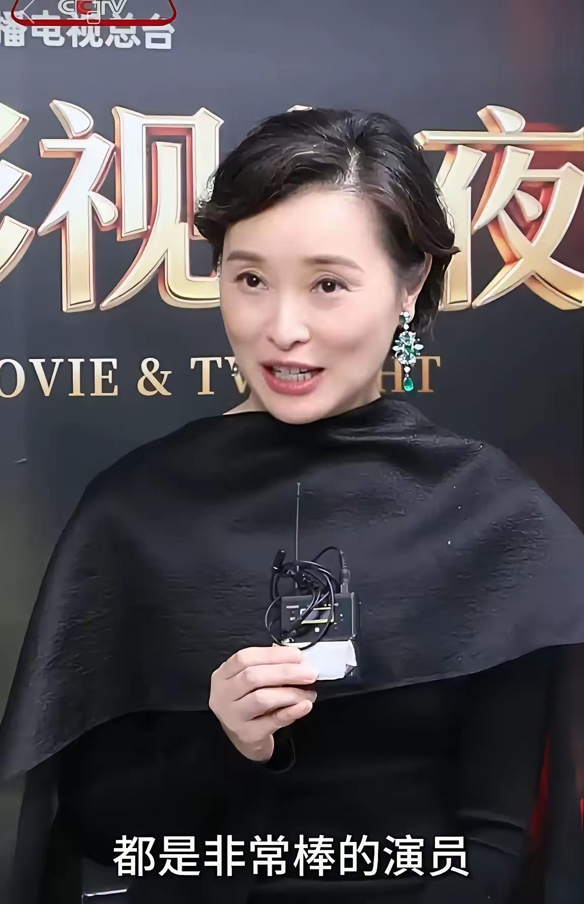 吴越动用自己人脉关系终于帮助默默无闻的他入组了《乔家大院》，这部剧是他人生转折的