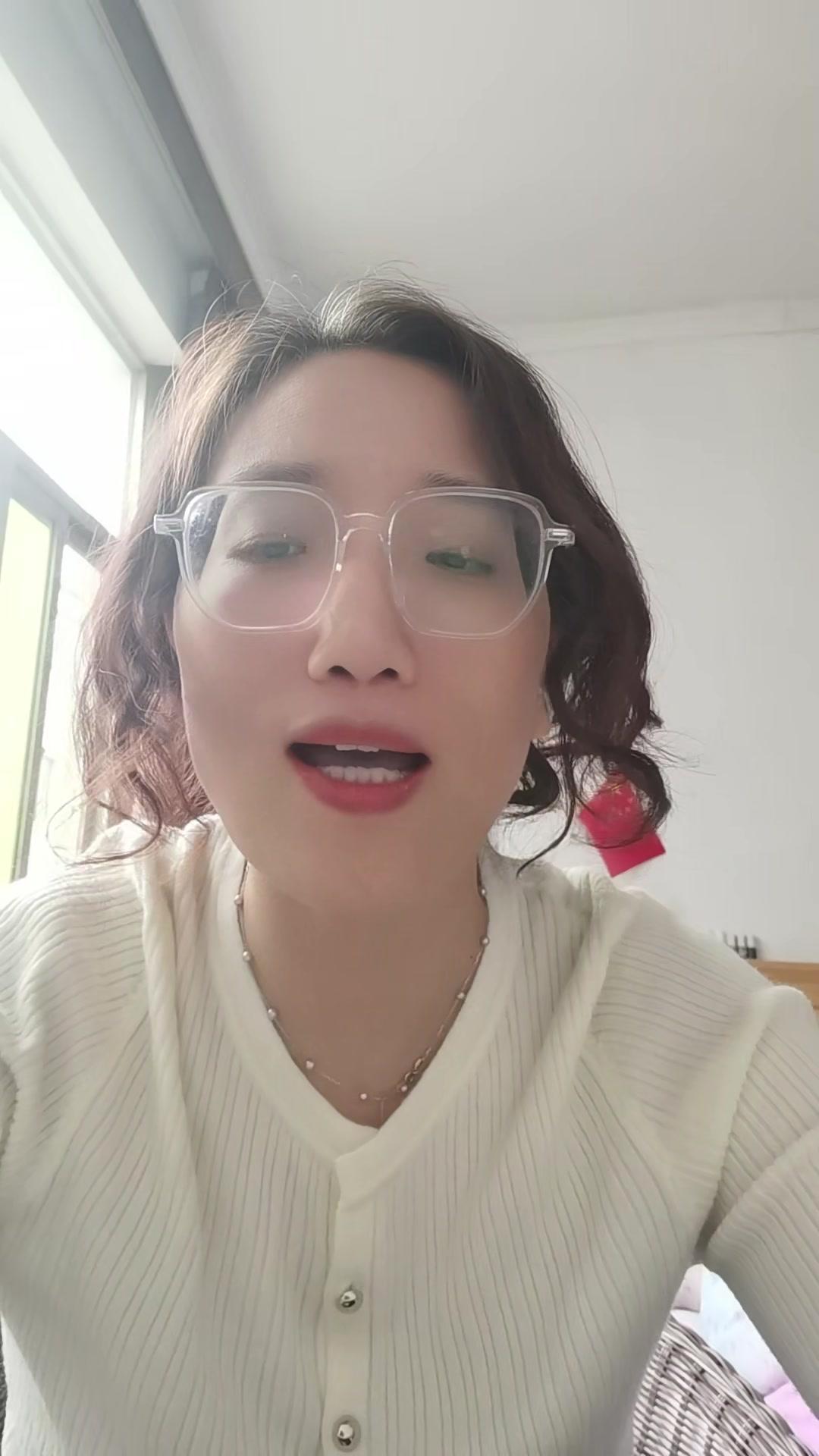 🌿何润东再次翻红，为何大众突然偏爱他？原来是当下太多男性角色偏阴柔风格，大家反