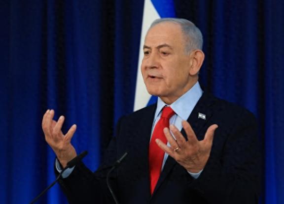 内塔尼亚胡把所有希望都押在打仗上，就想靠战争翻身，可美伊一停火他直接满盘皆输，成