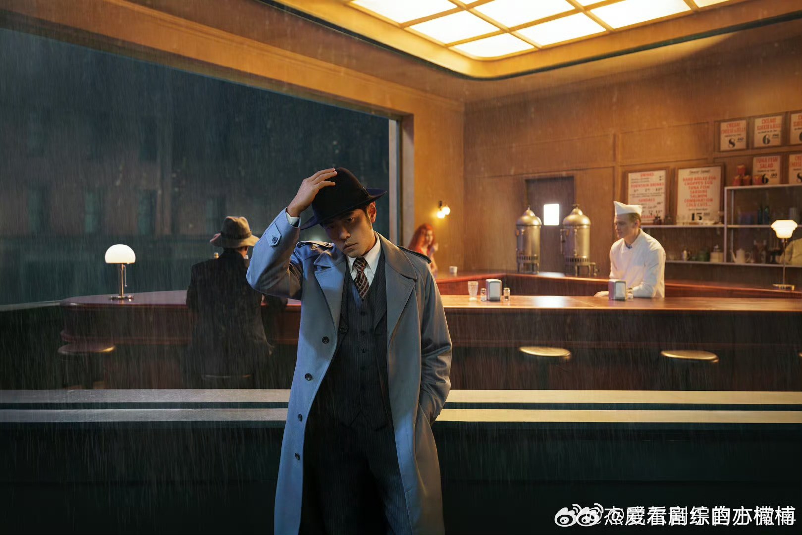 周杰伦MV被弹幕淹没好多人看周杰伦MV周杰伦《太阳之子》MV正式释出，弹幕刷屏根