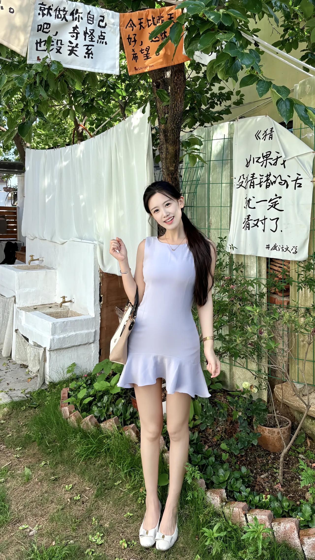 幸福有时不说话，
却在平淡中生根发芽 🌱