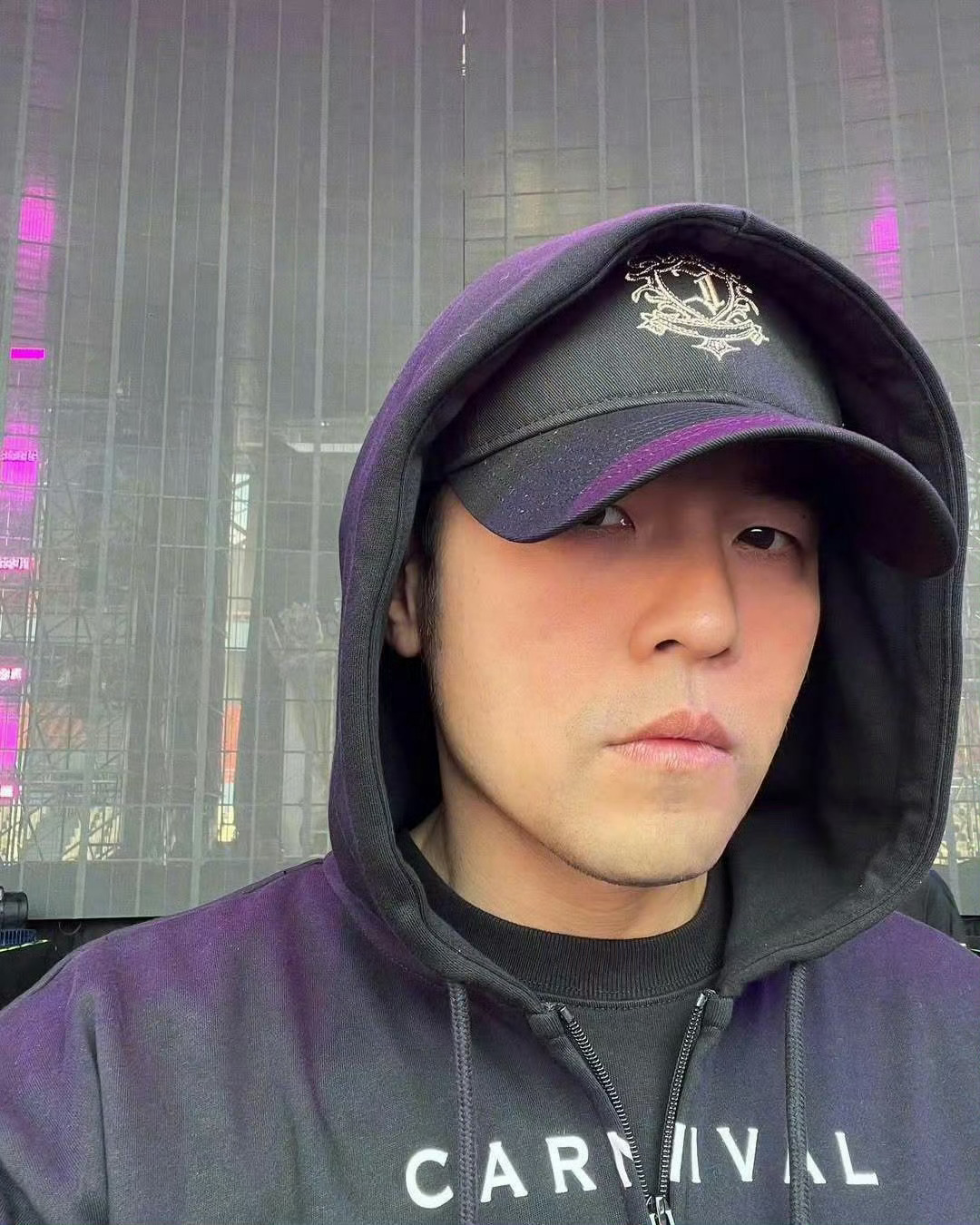 自己包场自己演唱会 