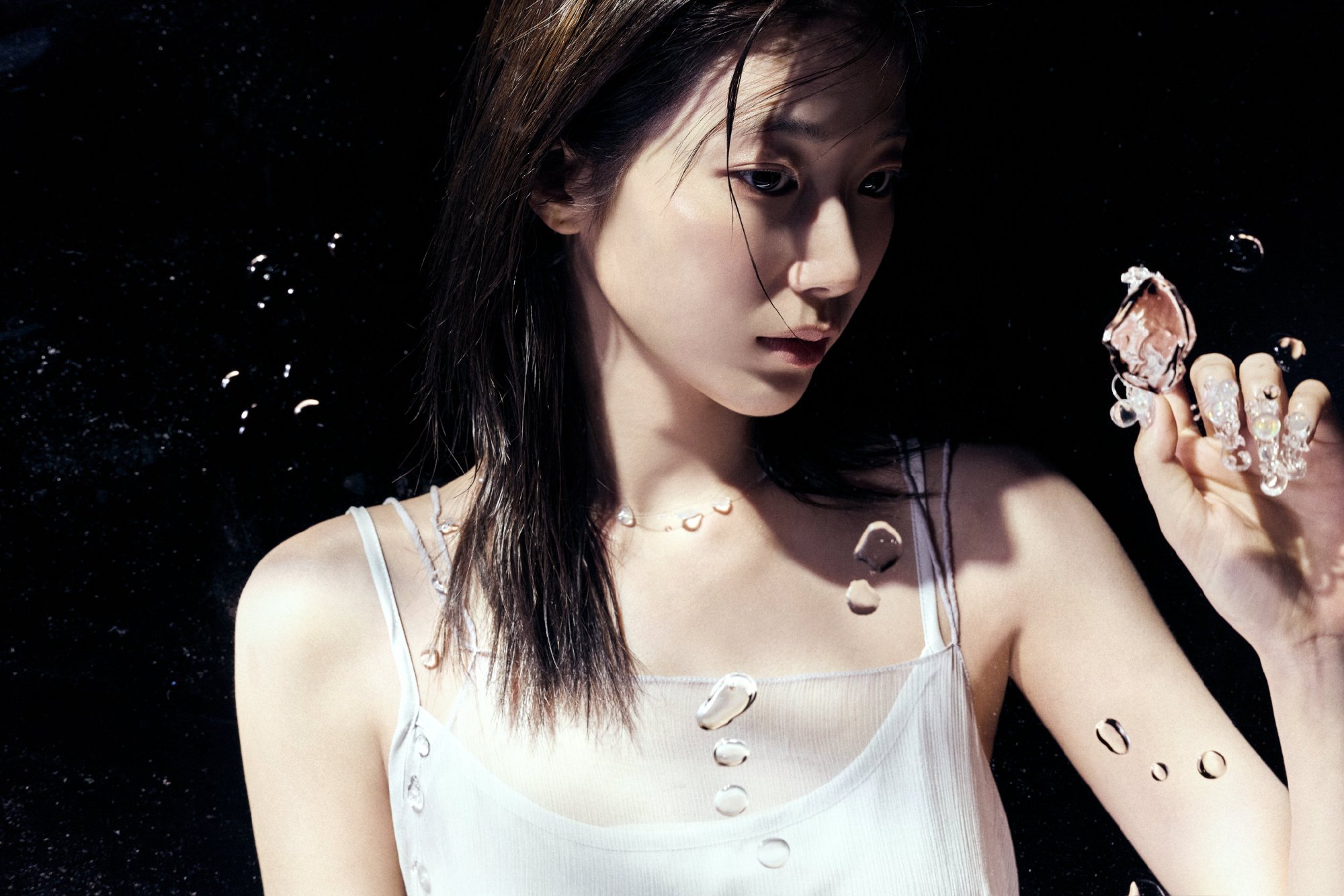 LE SSERAFIM 正规二辑『PUREFLOW』成员单人宣传写真 