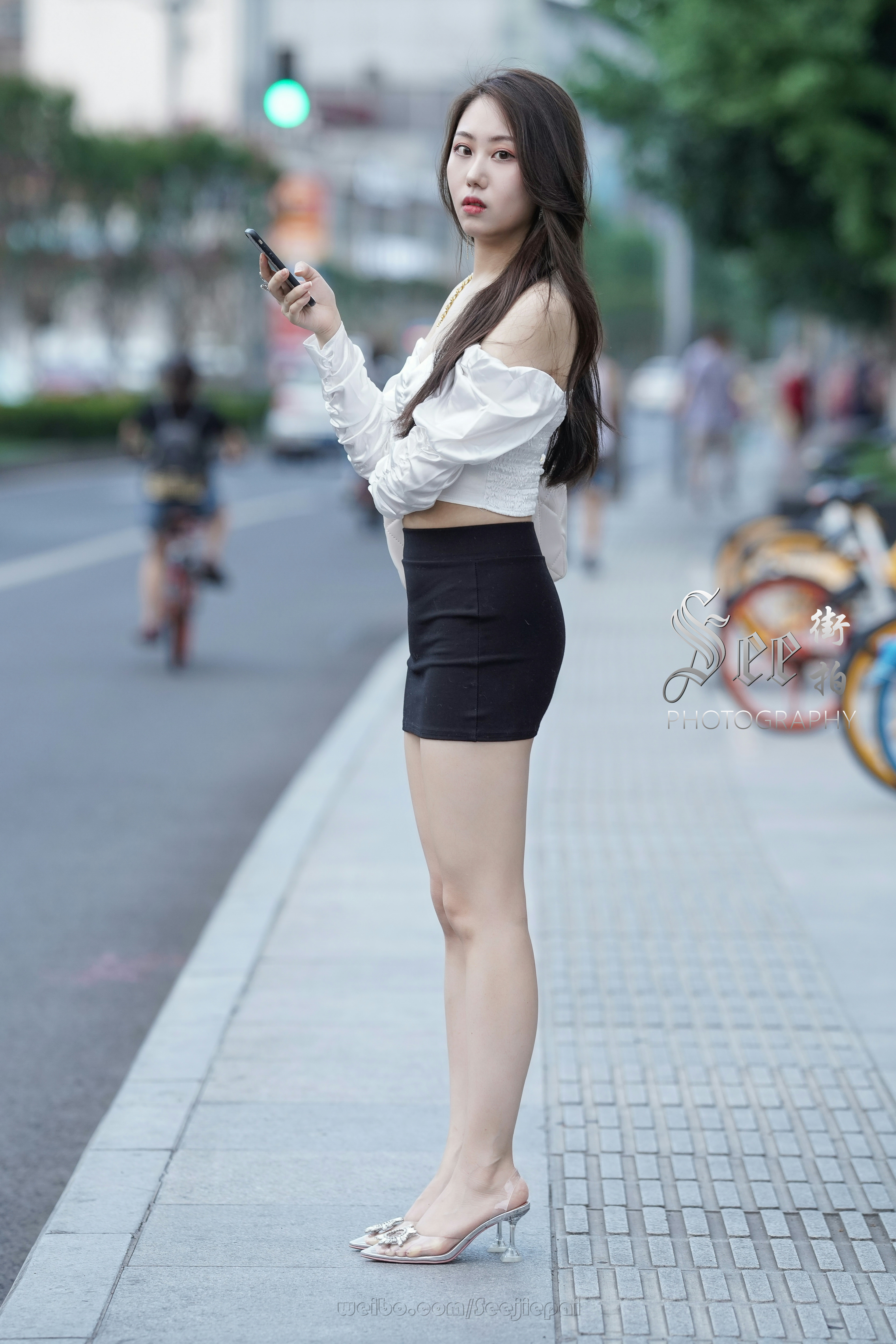 黑白搭配，简单迷人~~ ​​​
