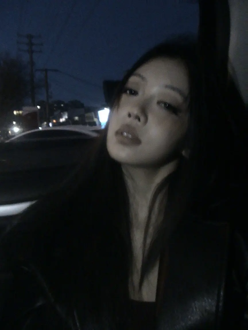 心疼你 但我也是破碎的。