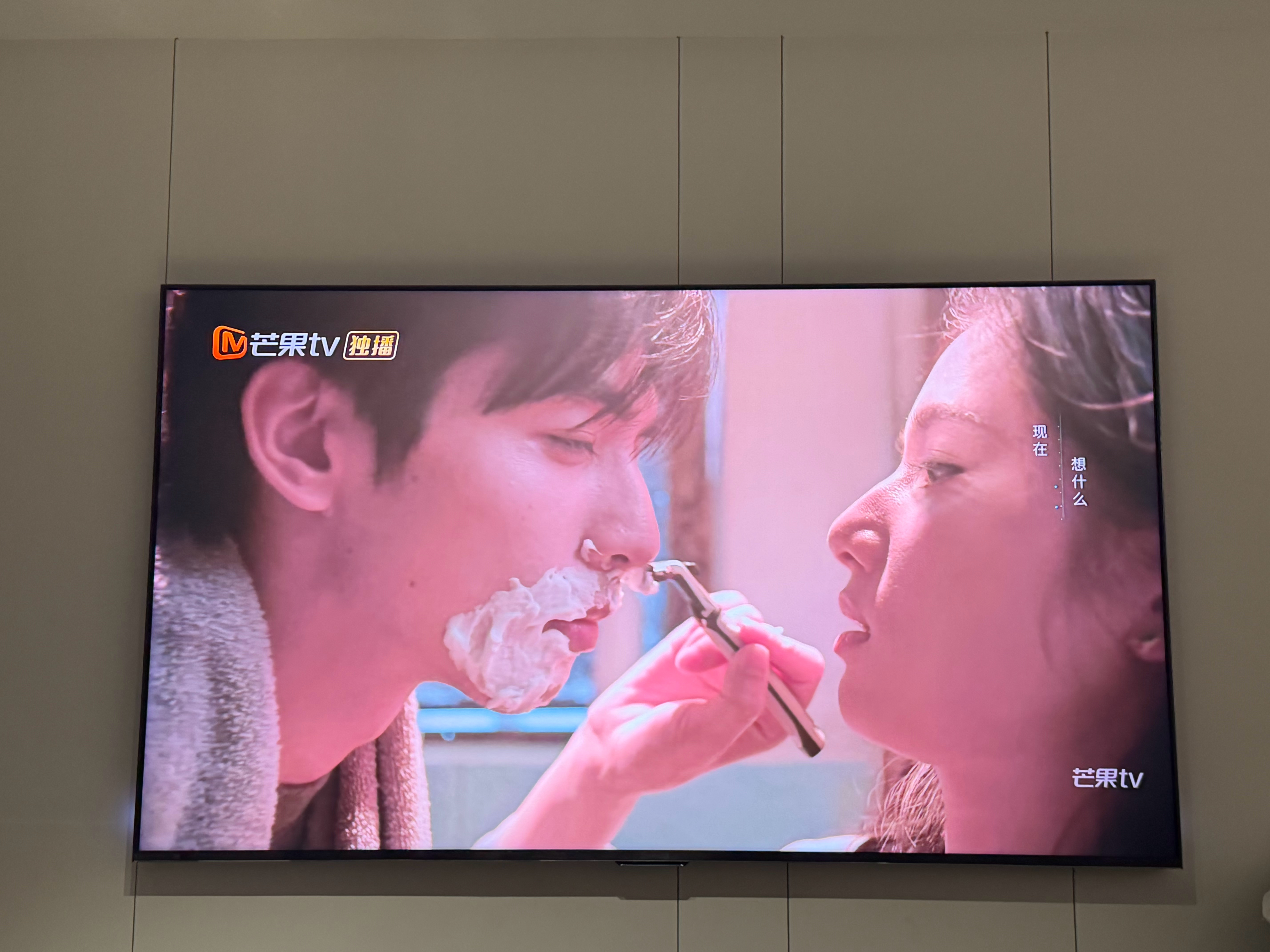 好伟大的两张脸，每天姨母笑！！！！啊啊啊最近最喜欢的男女明星就他们了！！！能不能