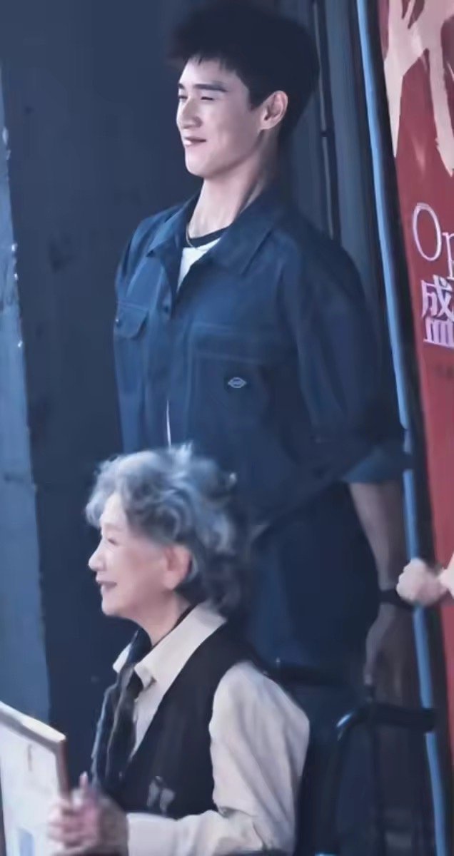 李昀锐汤姆猫中国分猫 当李昀锐开启无厘头模式，和汤姆猫的那些无厘头剧情毫无差别，