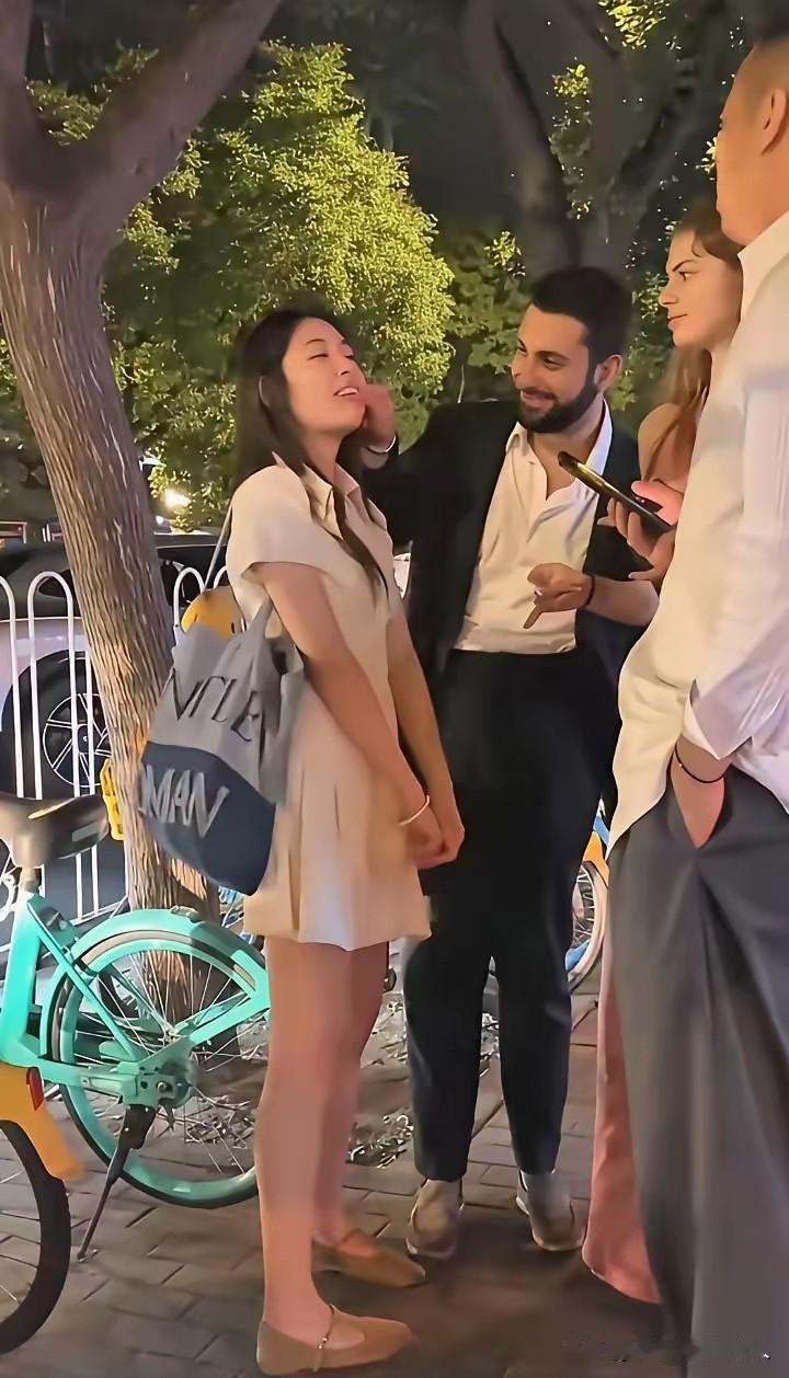 美西方对中国高校的精准双标：卡你的科技，养你的思想！
这世上从没有巧合，全是西方