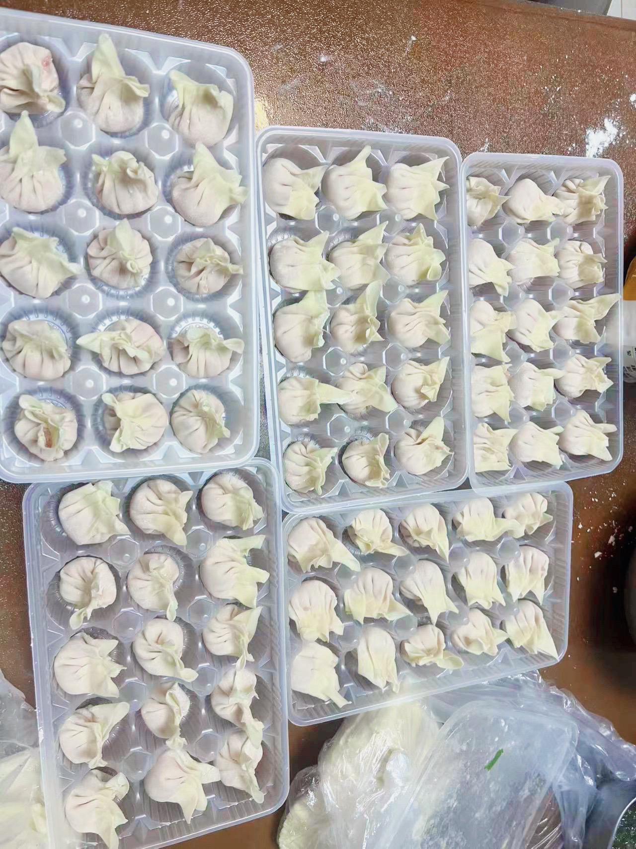 鲜肉馄饨 手工馄饨真材实料 现包现做的馄饨超级好吃 每天坚持鲜肉做馅