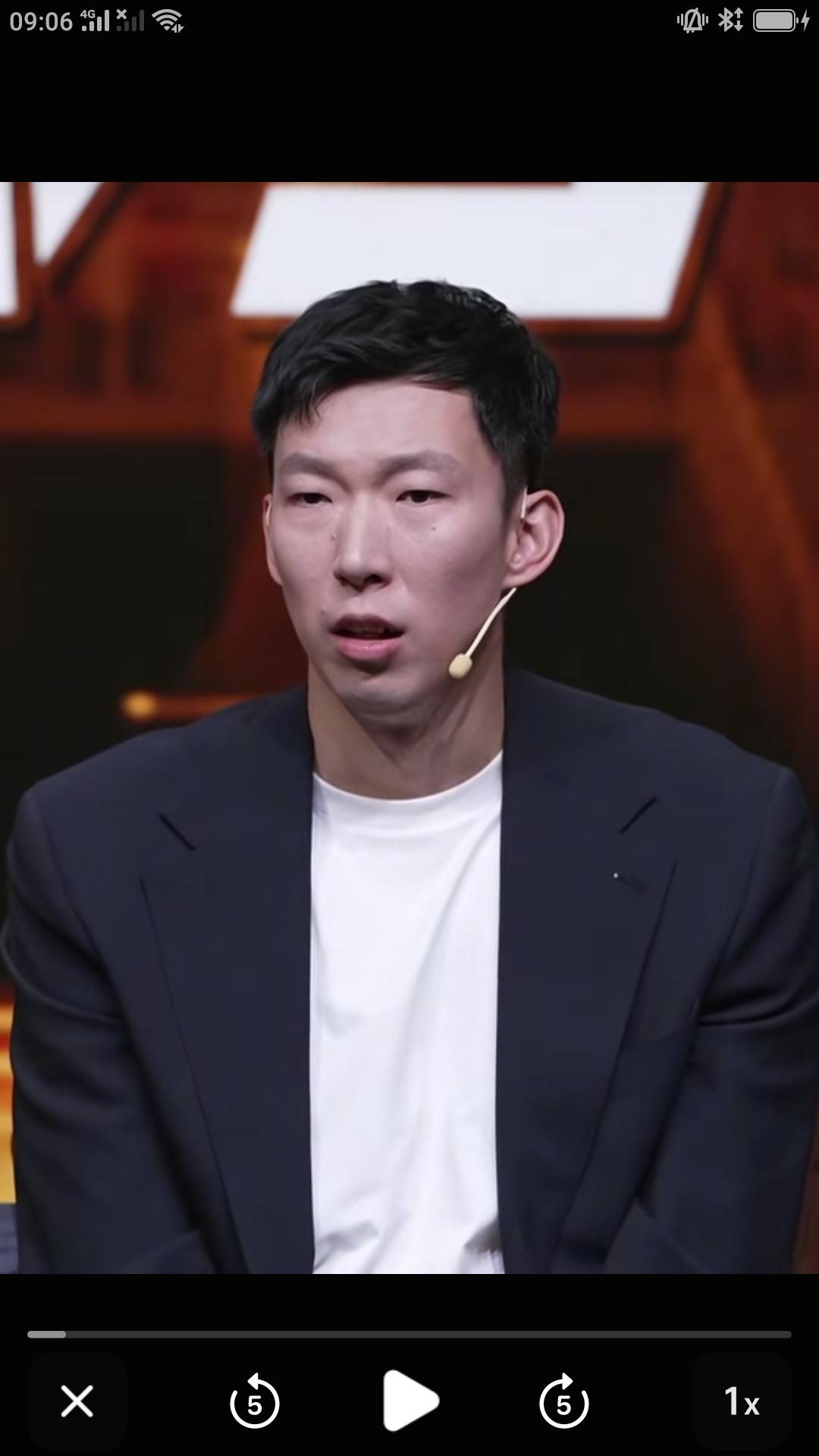 【北京首钢男篮内线核心周琦接受媒体采访时直言，我们有很多战术在比赛中执行力不够，