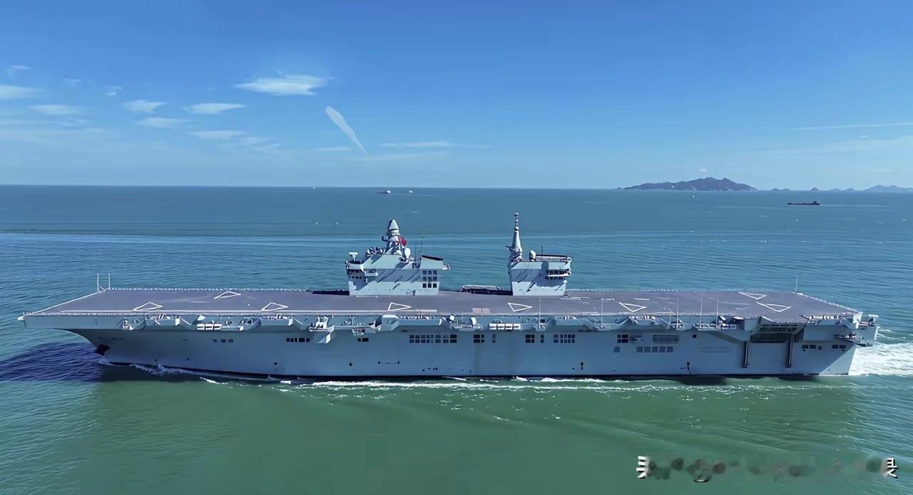 有专家分析四川舰无法降落有人固定翼战机如歼35，也有专家认为四川舰可以作为准航母