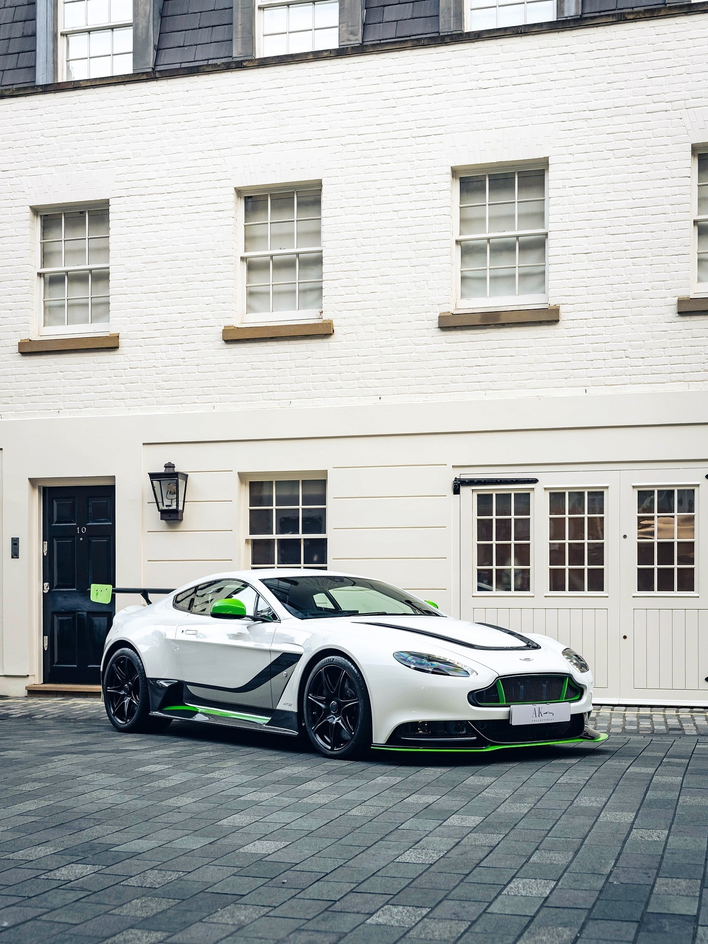 阿斯顿·马丁 Vantage GT12 