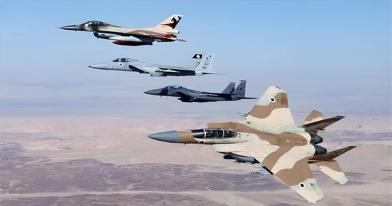 突发！美军KC-135R波斯湾上空挂出7700紧急代码
 
就在刚刚，波斯湾上空