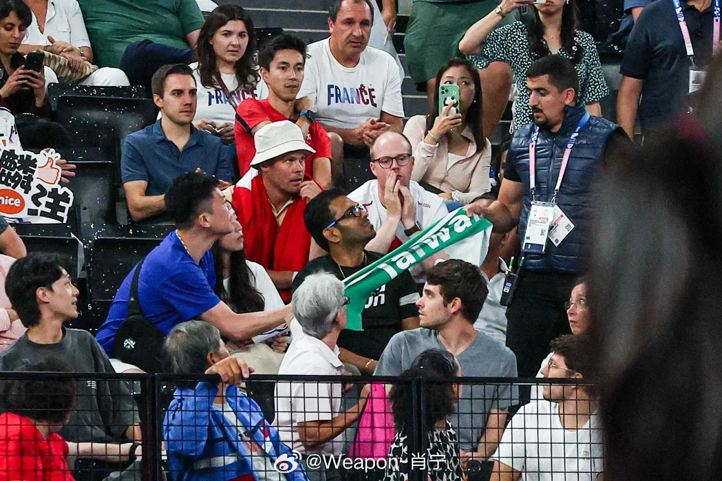 #巴黎奥运# 法国赛场保安还是比较尽责的。 ​​​