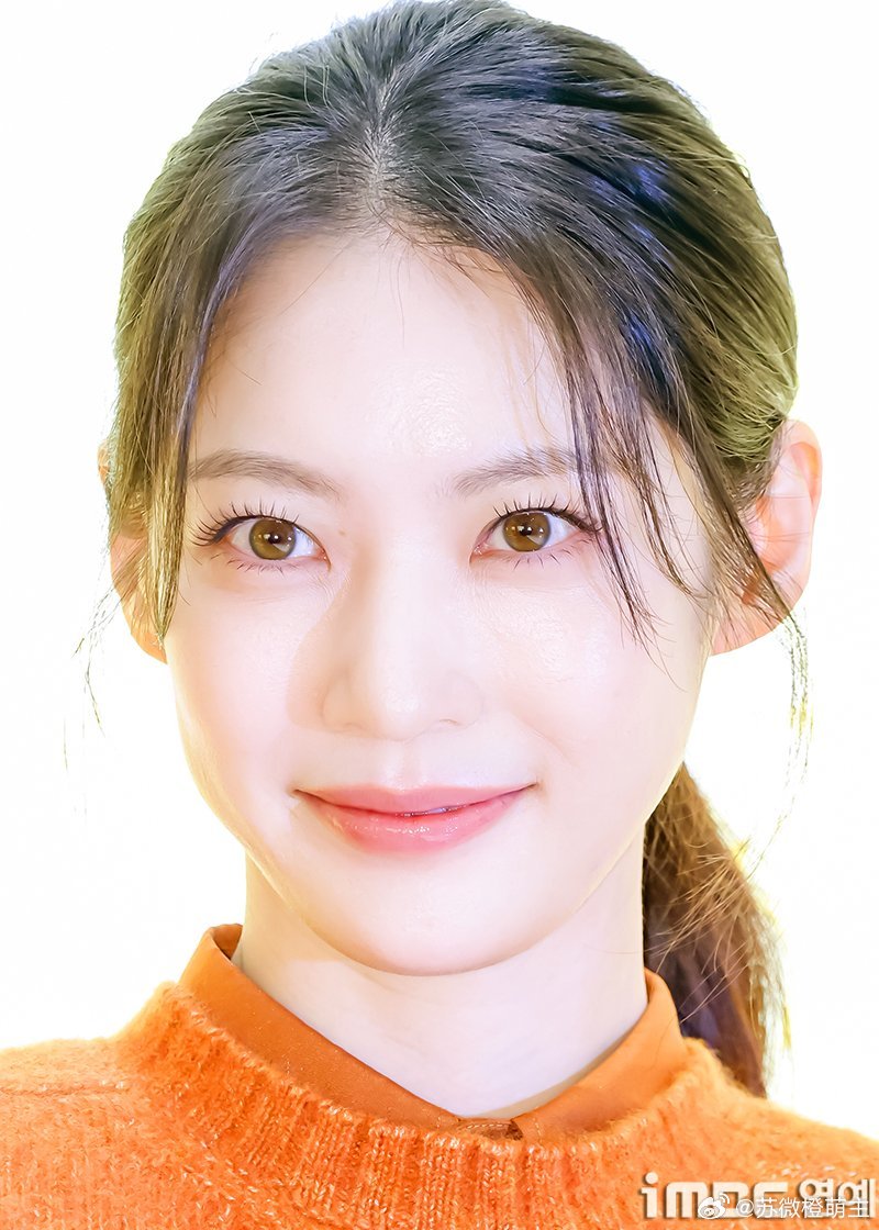 今日份出席活动孔升妍～欧尼美貌无敌 