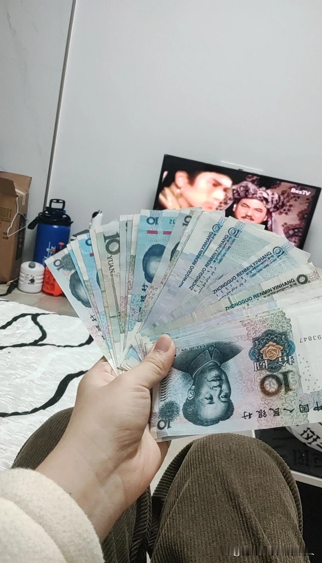 无论是男人还是女人，一旦过了45岁，要是没个稳定工作，后半生真的太被动了！我