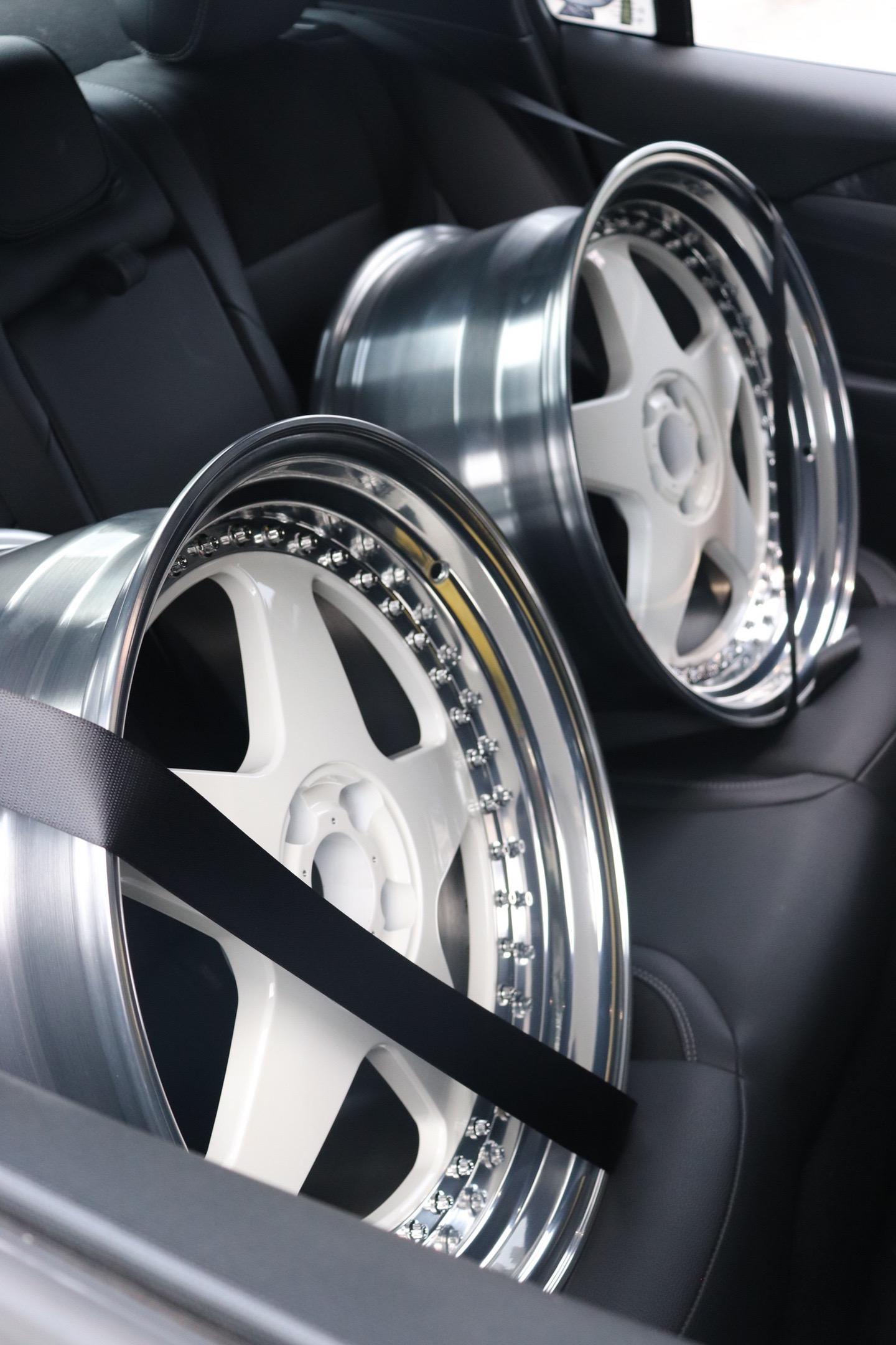 只要轮毂改的帅 没有悲伤只有爱