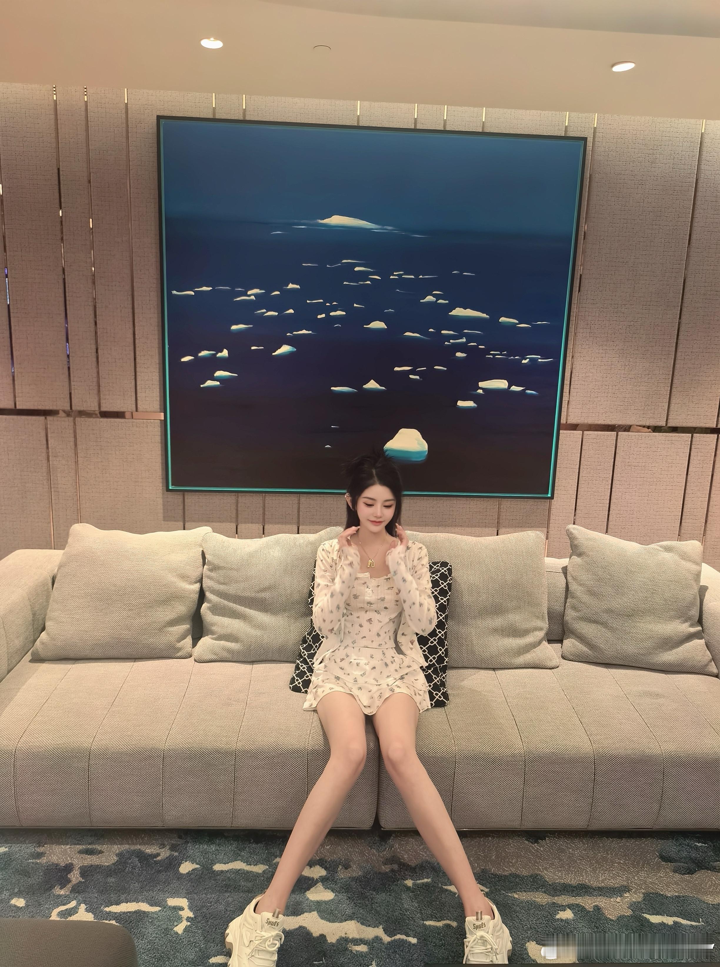 浓烈的爱和稳定的情绪永远无法共存～  ​​​