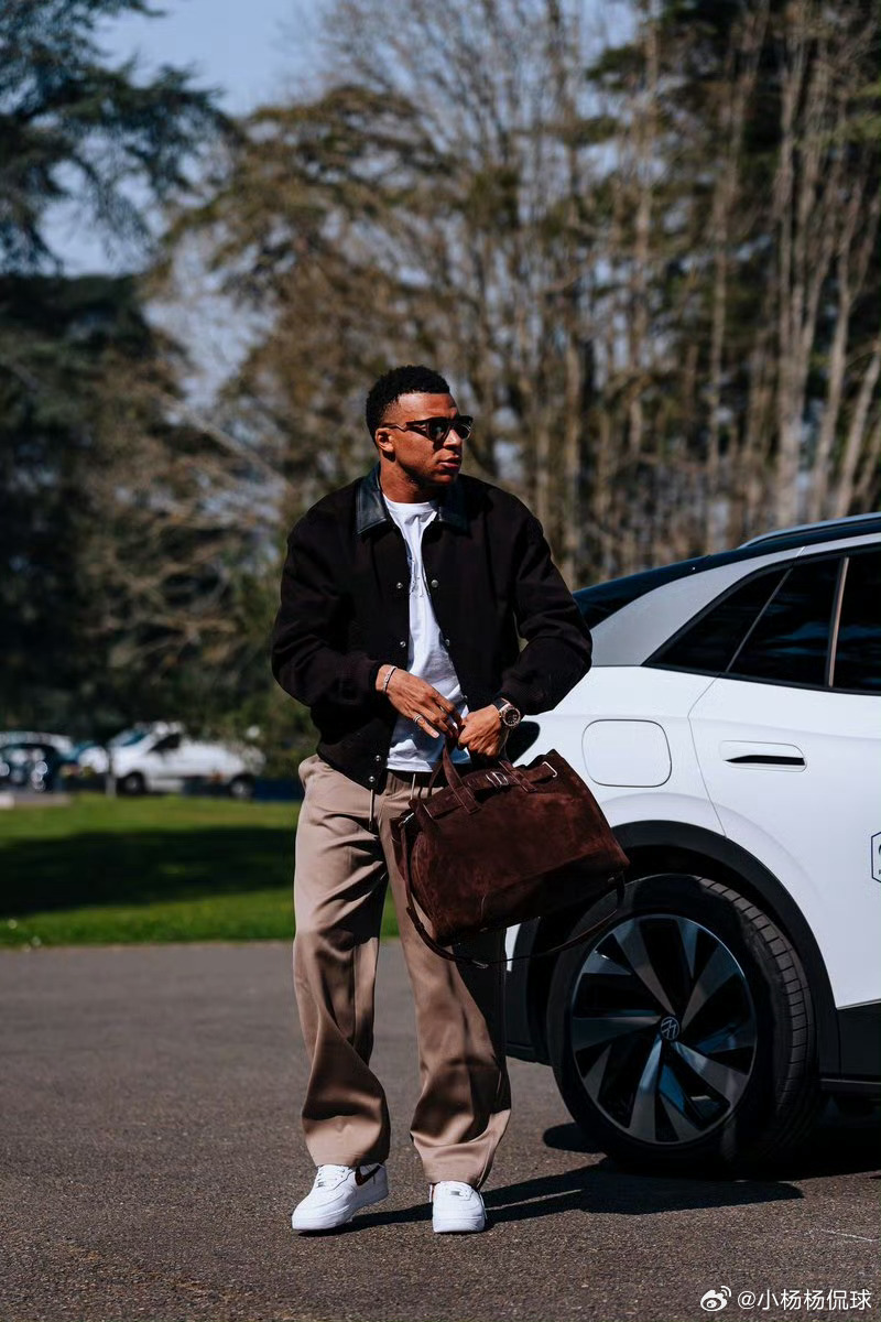 姆巴佩膝伤遭皇马误诊TA确认皇马医疗组闹乌龙，误扫右膝致姆巴佩左膝伤情误诊丹尼尔