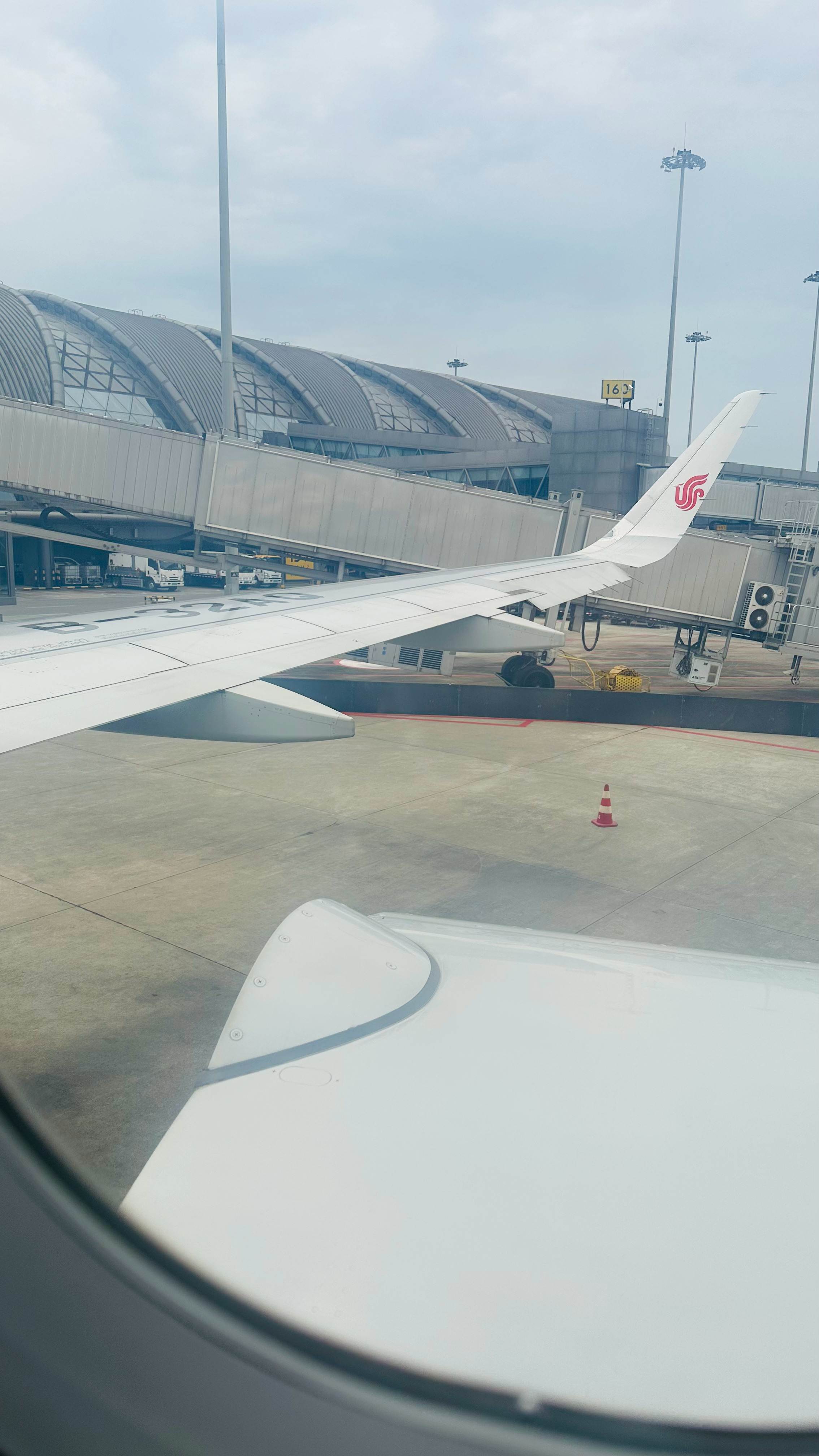 又要飞了 