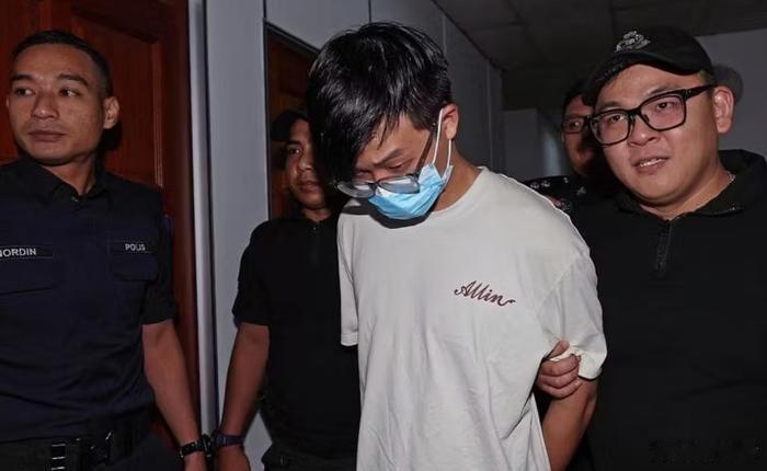 留学生非法禁锢15岁少女拒绝认罪 【被控非法禁锢15岁中国少女，新加坡22岁中国