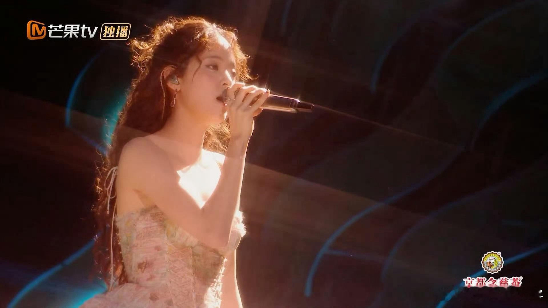 欧阳娜娜欧阳娜娜开口就是心动的信号声生不息 声生不息名场面！娜娜开口即心动，甜到