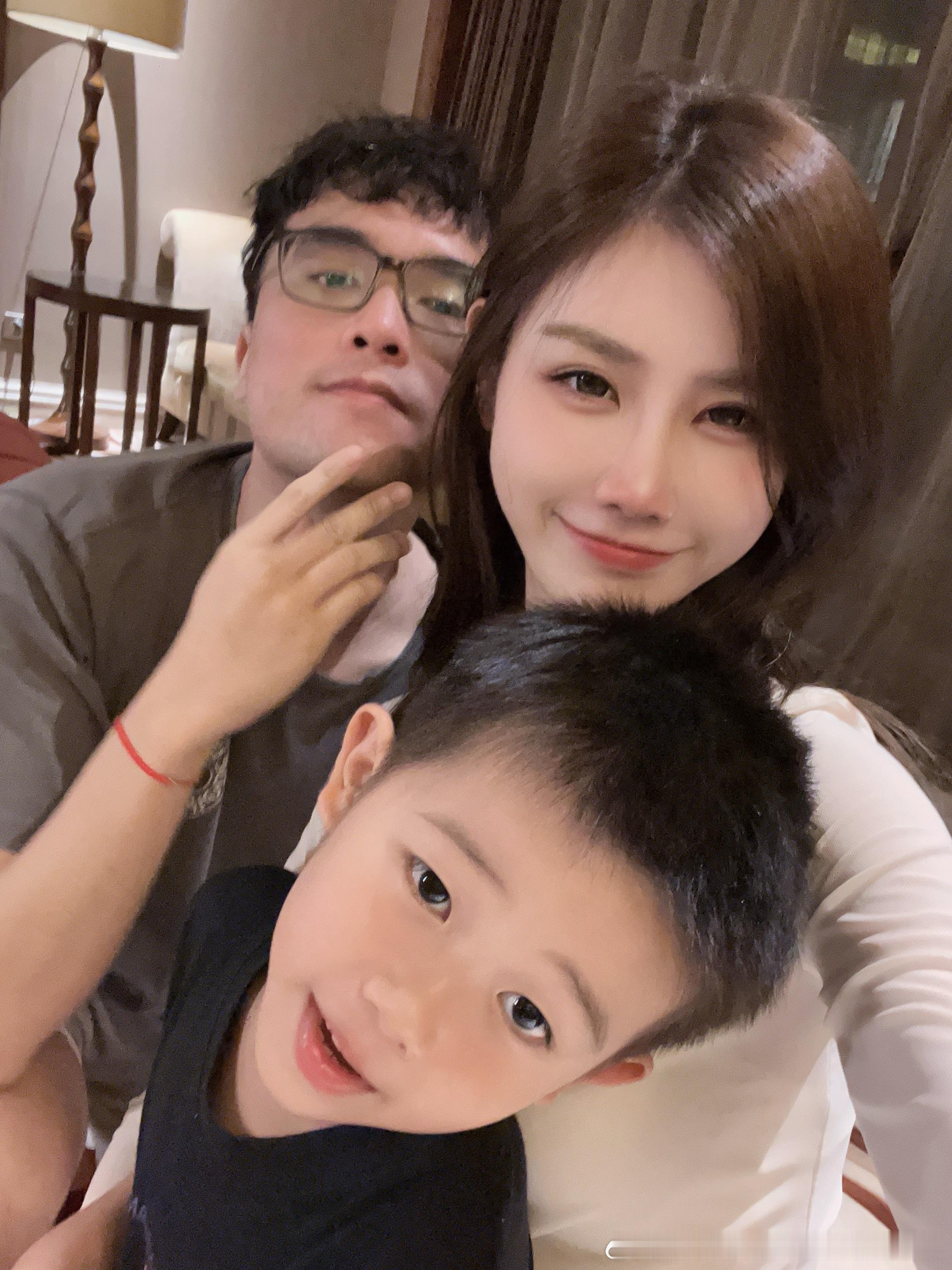 发点蛾子 ​​​