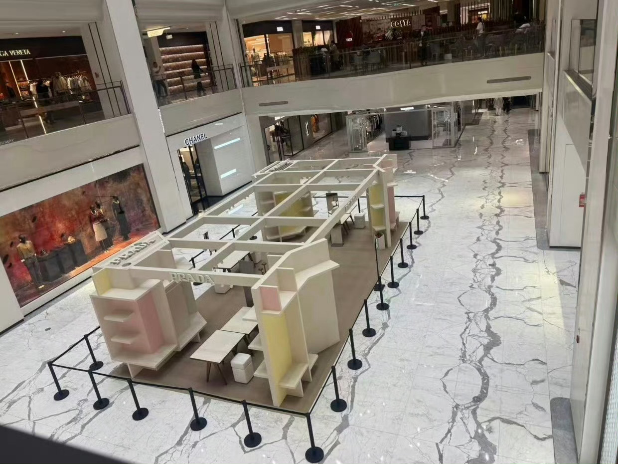 TOP明天北京SKP Prada活动现场 