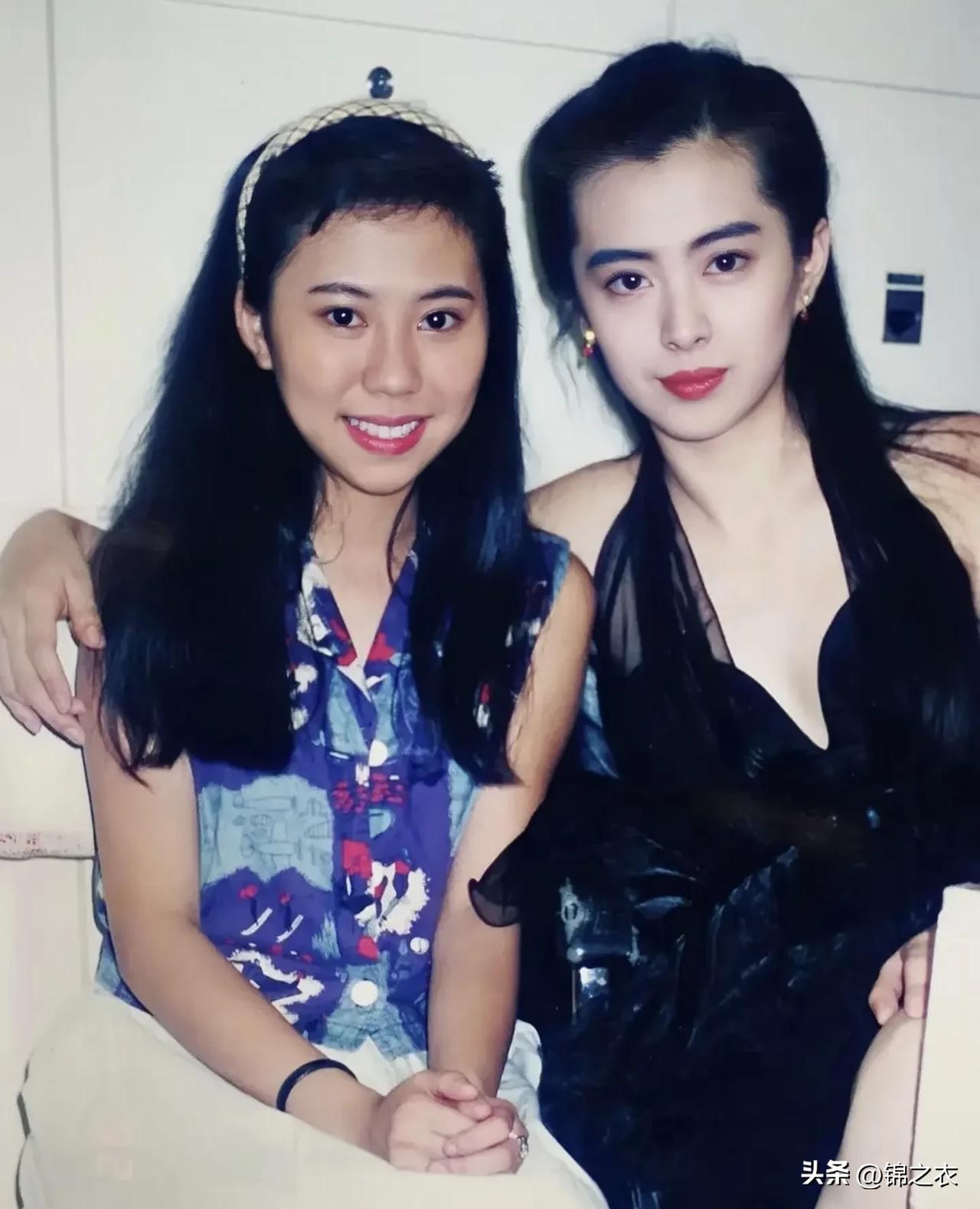 王祖贤很奇怪，单人照再夺目也总觉得她五官哪里哪里有些奇怪，老李老关单人照五官总是