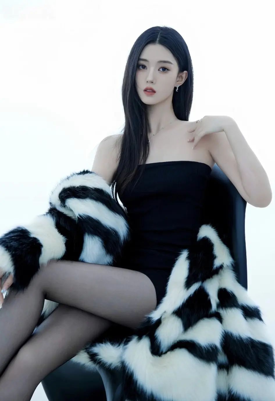 美女写真 模特美女 短裙穿搭 服装拍摄 黑丝搭配